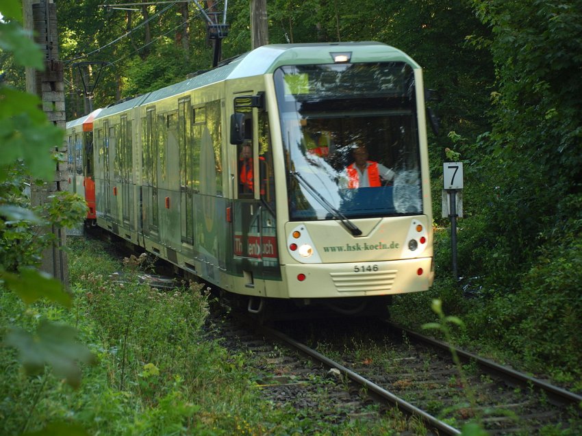 VU Radfahrer Strab Koeln Duennwald Berlinerstr Duennwalder Mauspfad P56.JPG